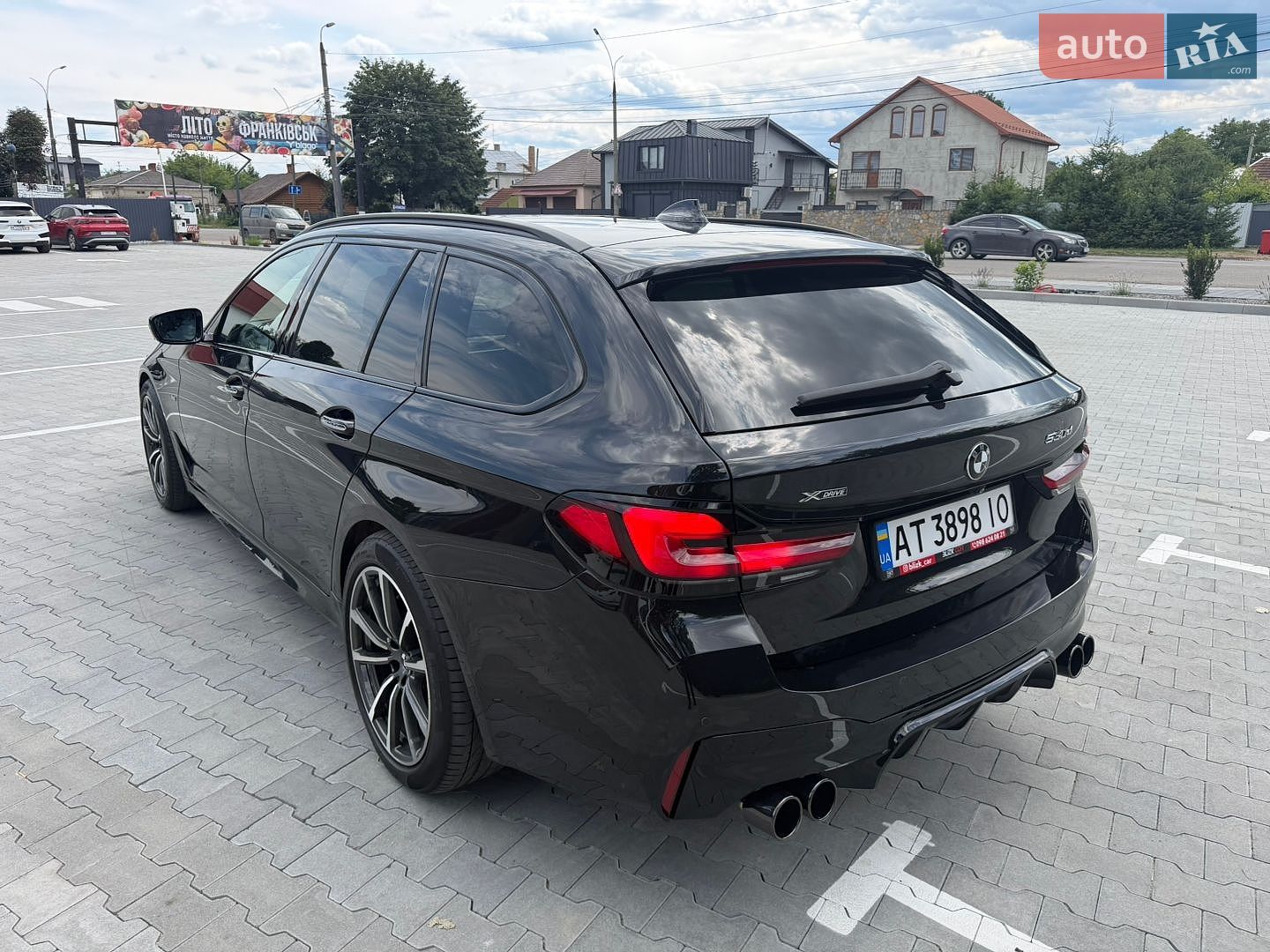 BMW 5 Series 2017 VIN WBAJN51030G973654 фото оголошення 14 з 48