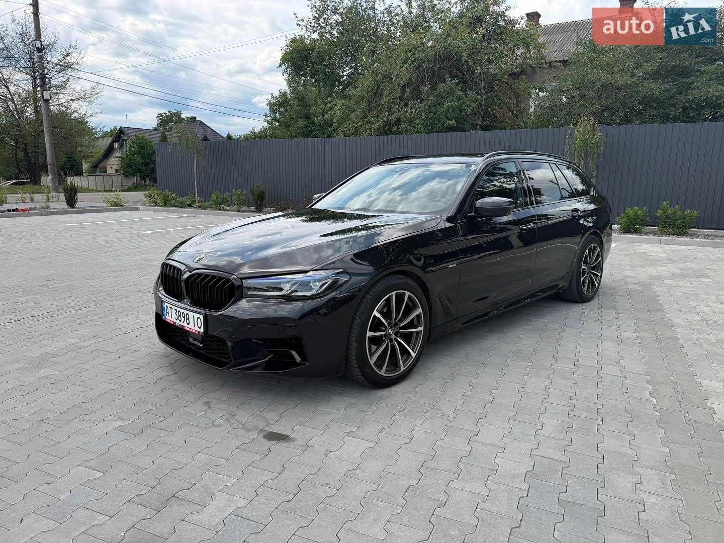 BMW 5 Series 2017 VIN WBAJN51030G973654 фото оголошення 20 з 48
