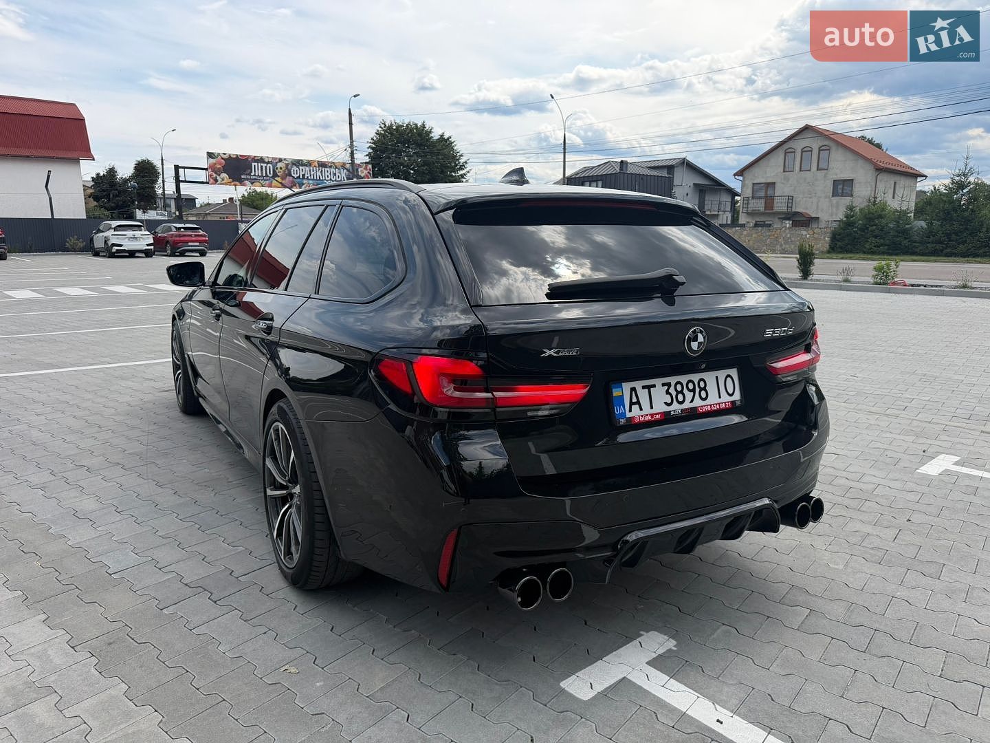 BMW 5 Series 2017 VIN WBAJN51030G973654 фото оголошення 24 з 48
