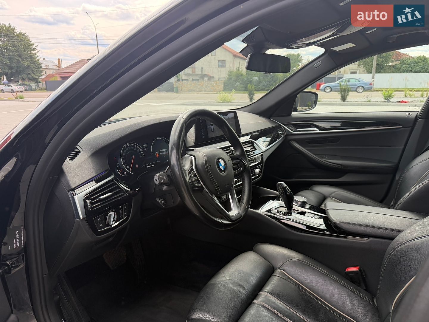 BMW 5 Series 2017 VIN WBAJN51030G973654 фото оголошення 26 з 48