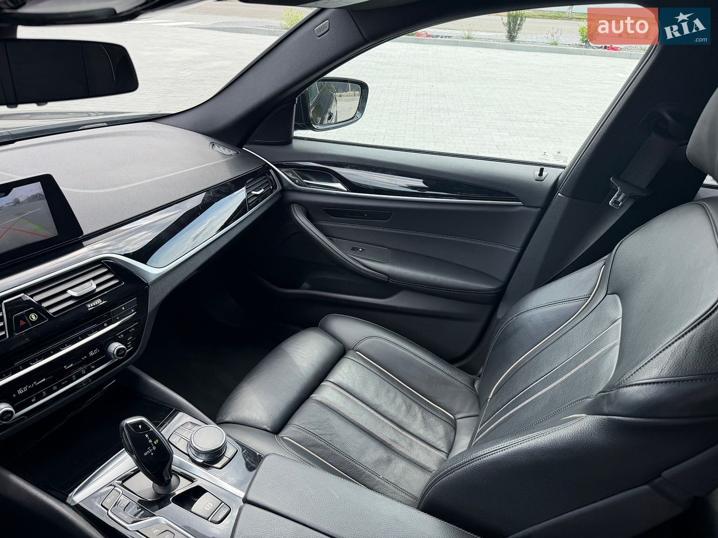 BMW 5 Series 2017 VIN WBAJN51030G973654 фото оголошення 35 з 48