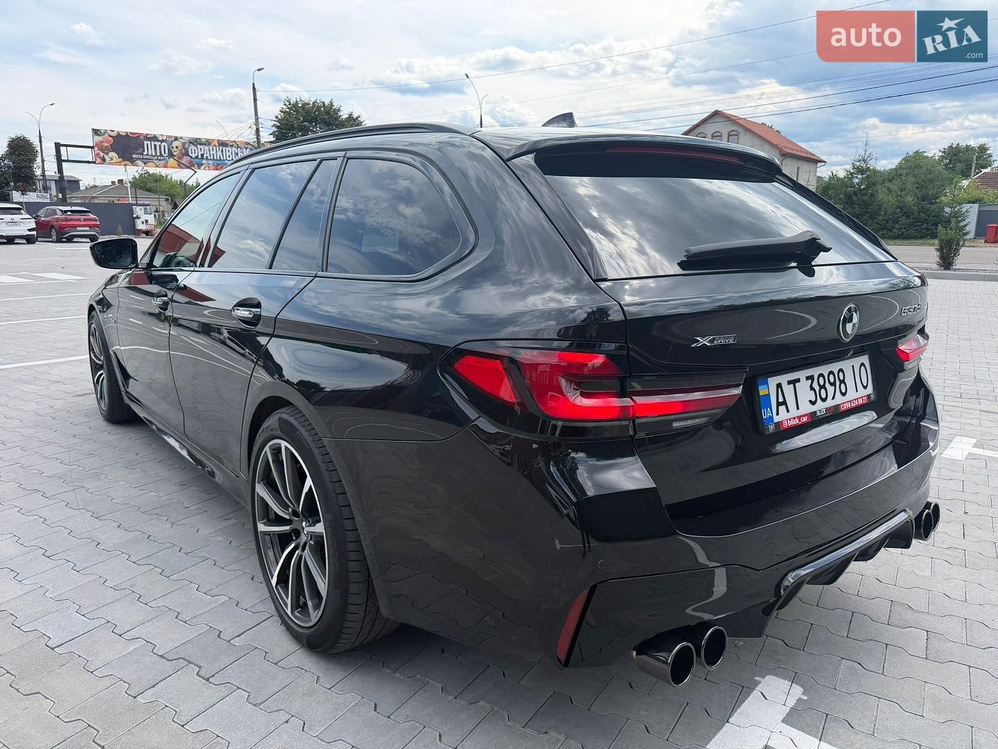 BMW 5 Series 2017 VIN WBAJN51030G973654 фото оголошення 15 з 48