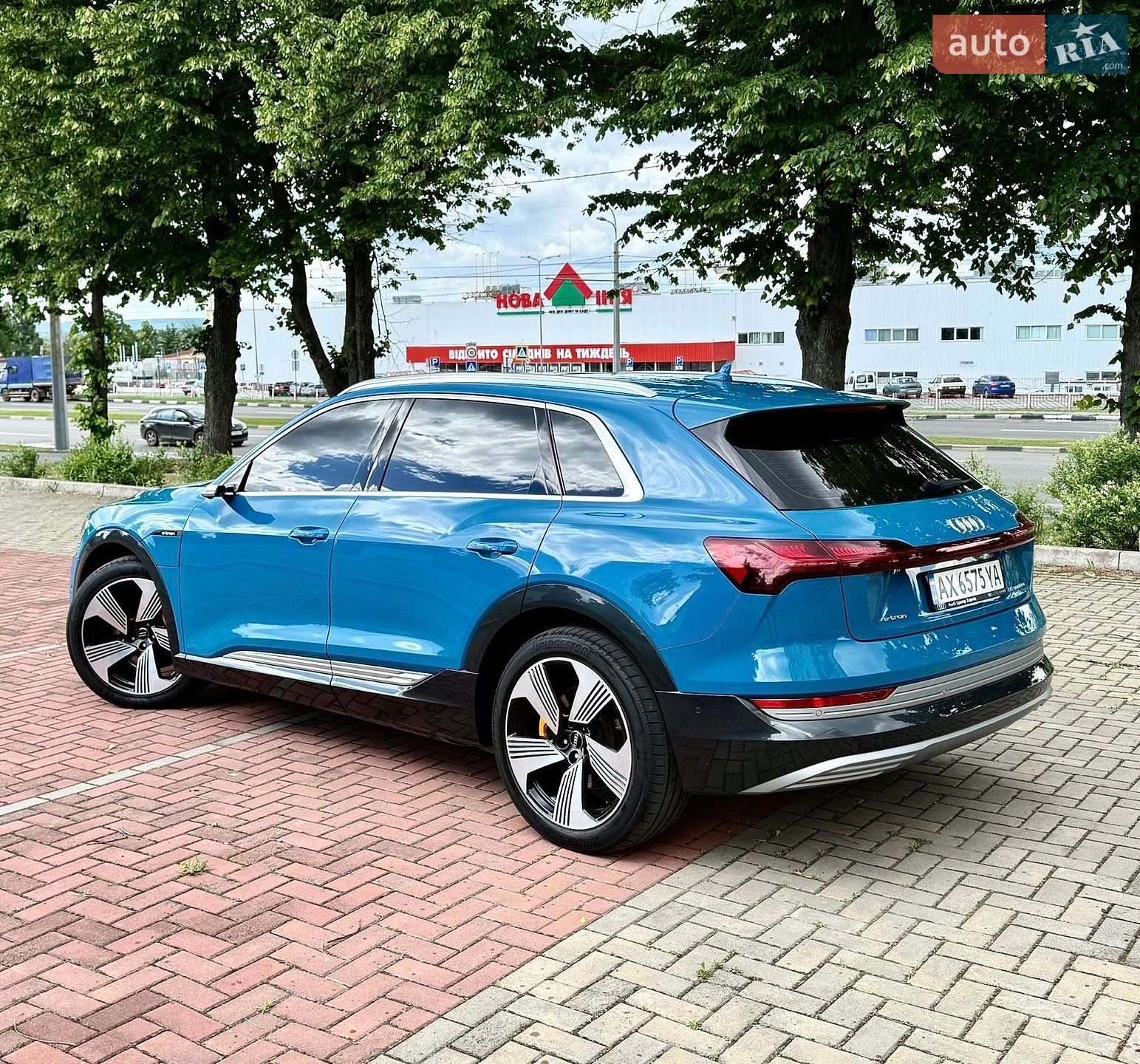 Audi e-tron 2019 VIN WAUZZZGE5KB005038 фото оголошення 9 з 58