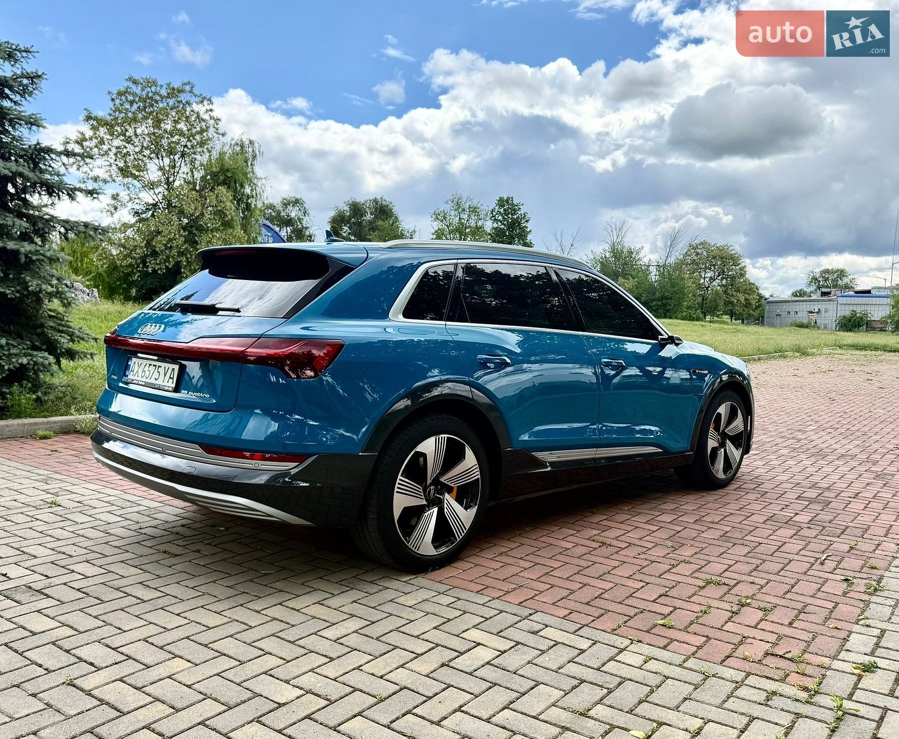 Audi e-tron 2019 VIN WAUZZZGE5KB005038 фото оголошення 20 з 58
