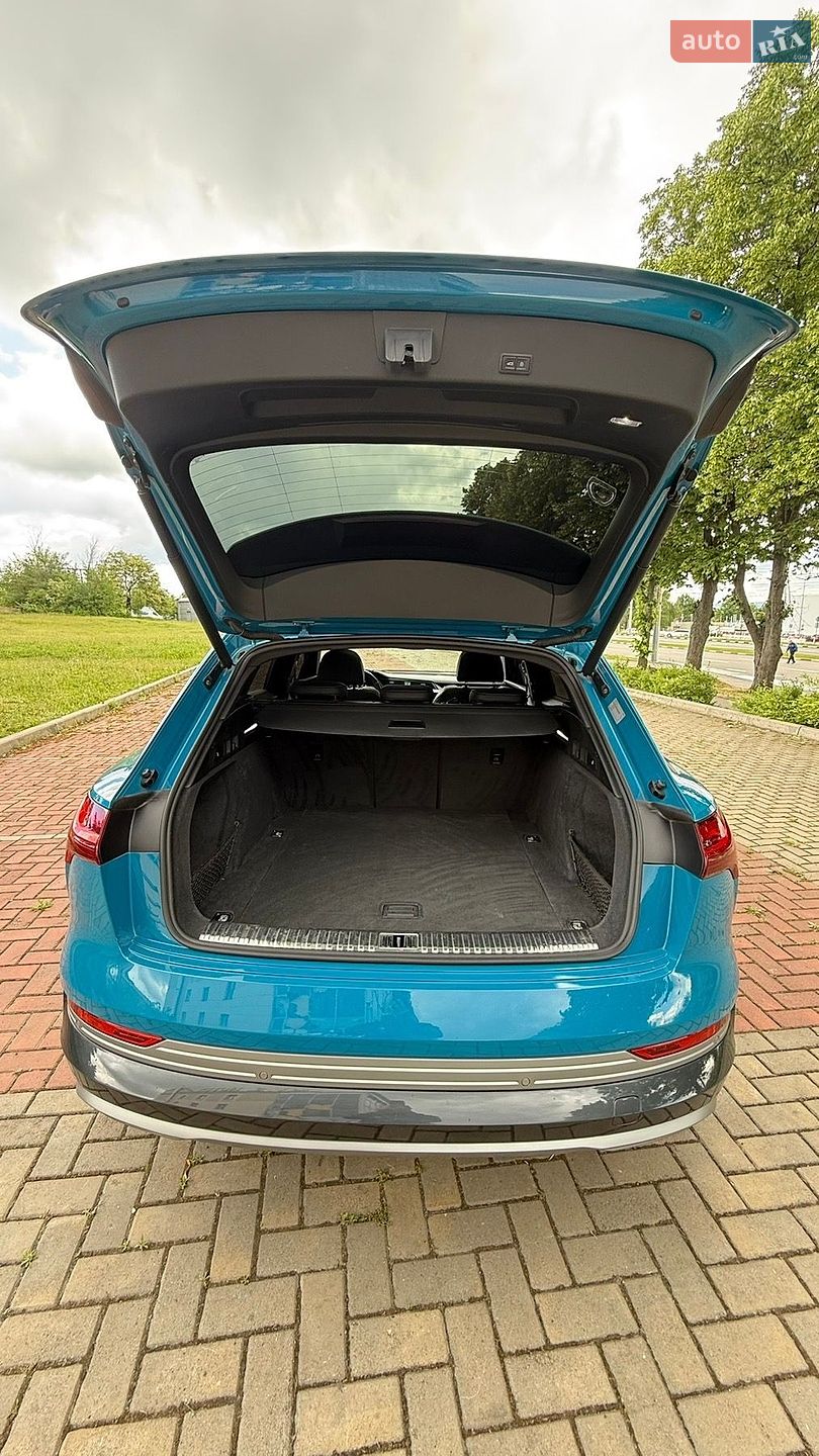 Audi e-tron 2019 VIN WAUZZZGE5KB005038 фото оголошення 27 з 58