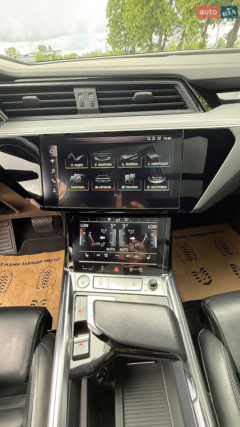 Audi e-tron 2019 VIN WAUZZZGE5KB005038 фото оголошення 38 з 58