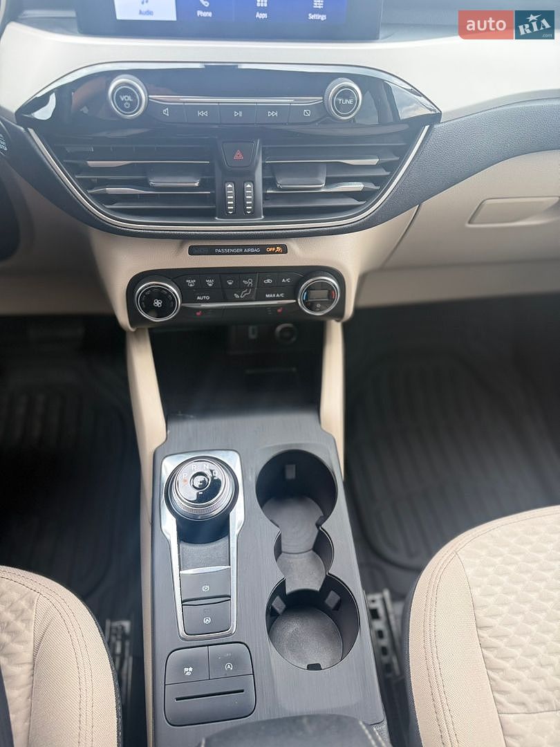 Ford Escape 2020 VIN 1FMCU0G66LUC04788 фото оголошення 11 з 18