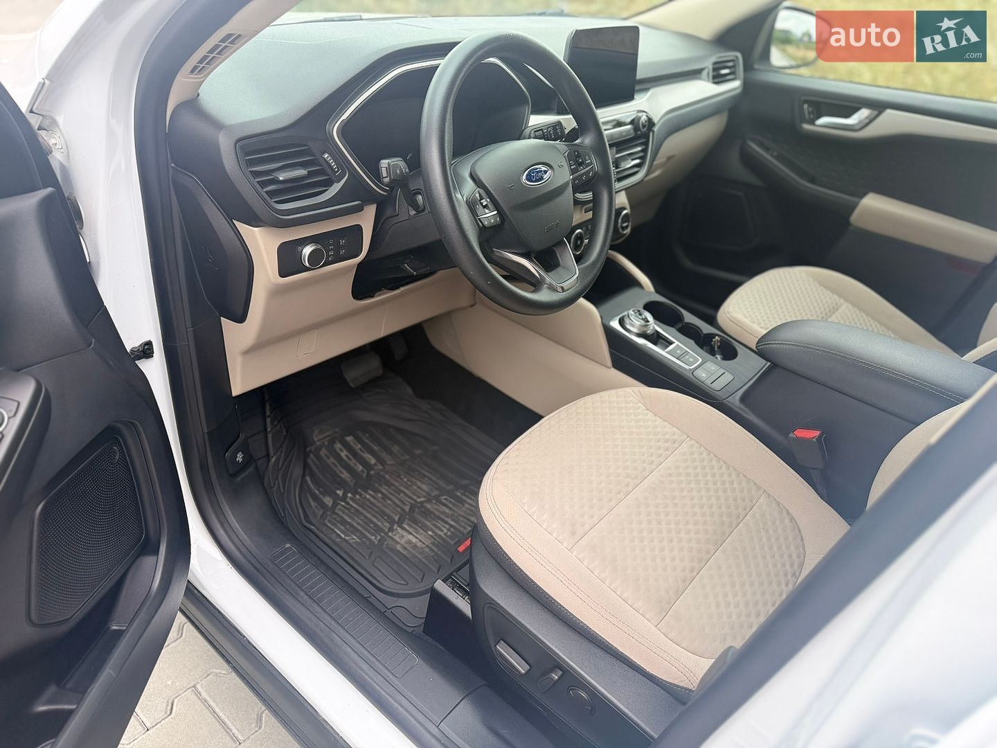 Ford Escape 2020 VIN 1FMCU0G66LUC04788 фото оголошення 14 з 18