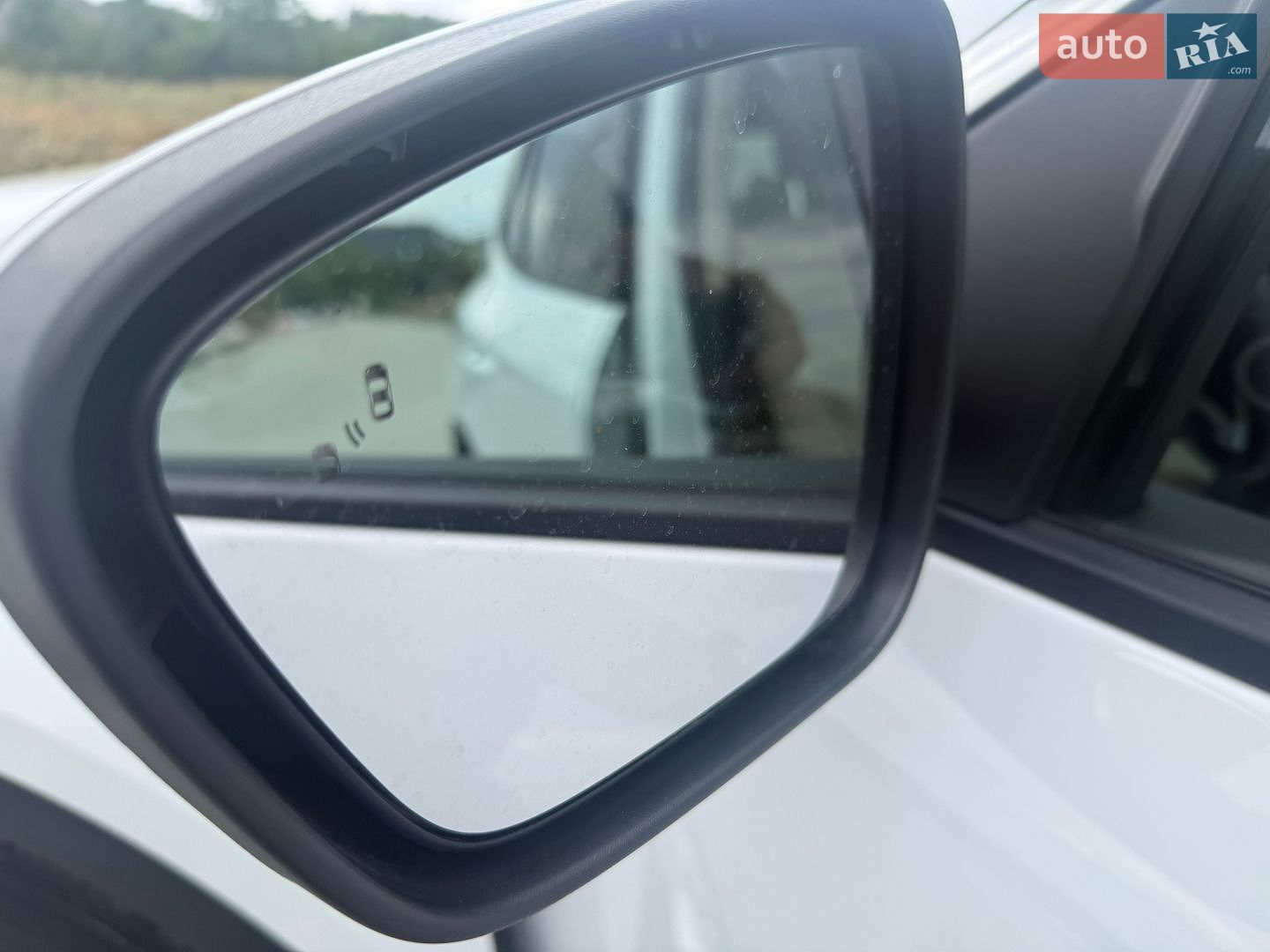 Ford Escape 2020 VIN 1FMCU0G66LUC04788 фото оголошення 15 з 18
