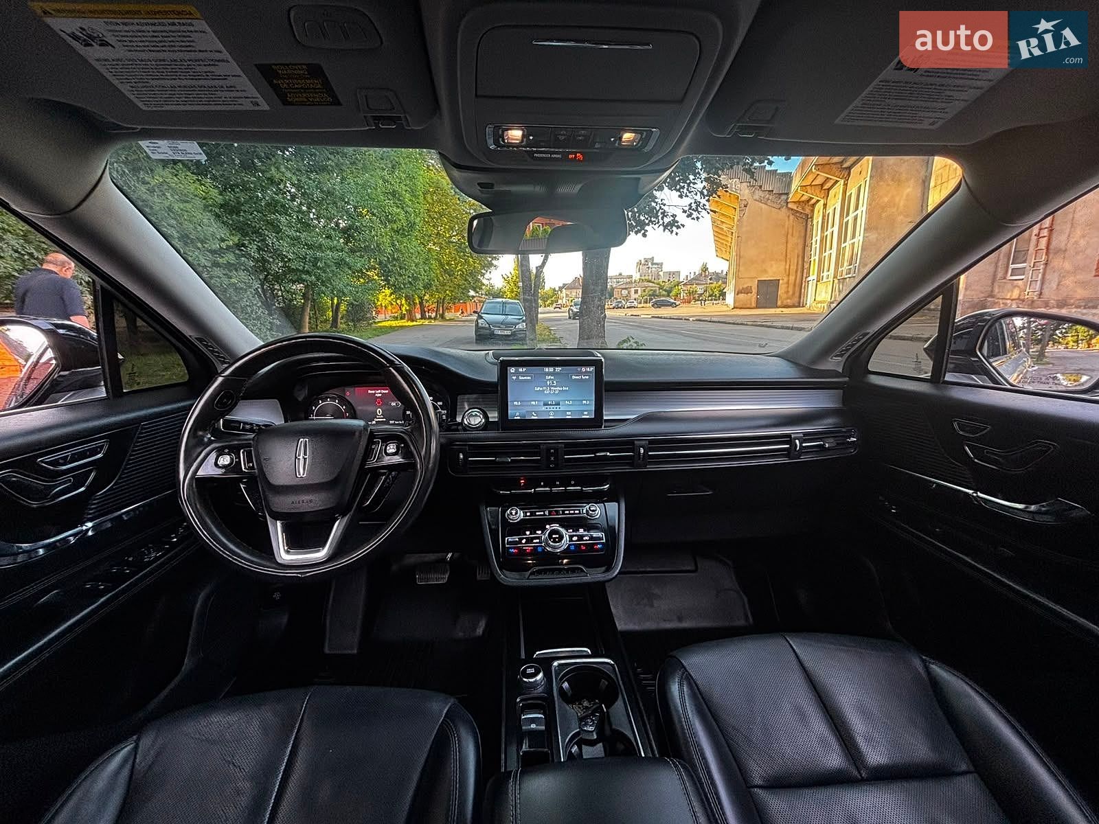Lincoln Corsair 2021 VIN 5LMCJ1C95MUL28113 фото оголошення 14 з 50