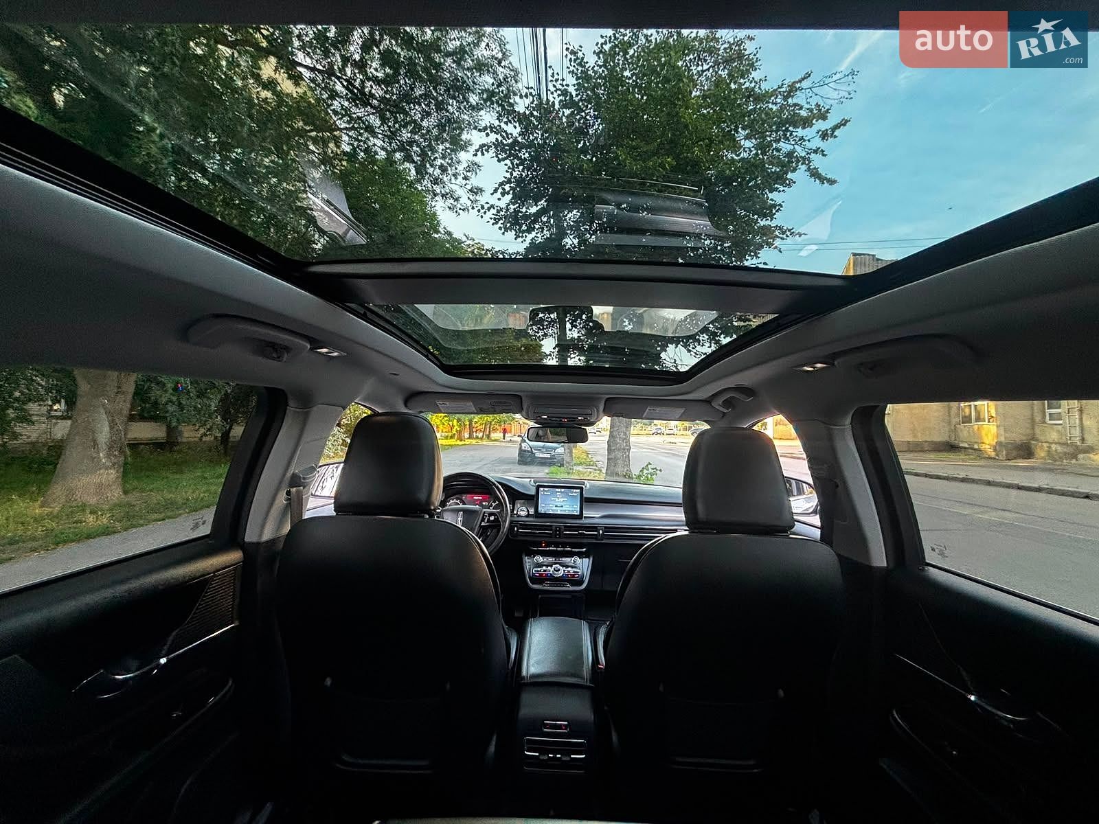 Lincoln Corsair 2021 VIN 5LMCJ1C95MUL28113 фото оголошення 21 з 50