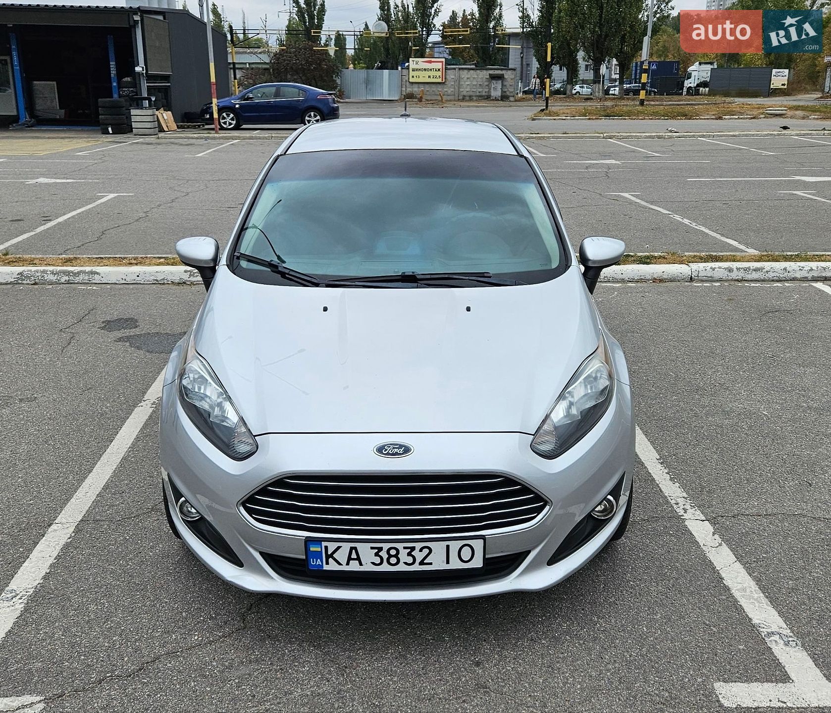 Ford Fiesta 2018 VIN 3FADP4BJ6JM104538 фото оголошення 13 з 32