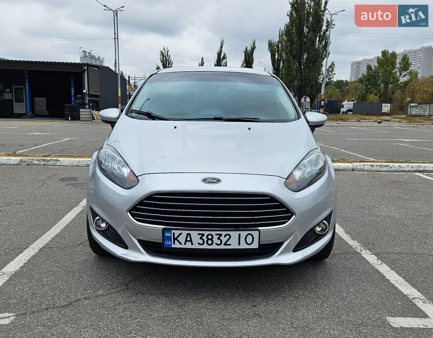 Ford Fiesta 2018 VIN 3FADP4BJ6JM104538 фото оголошення 12 з 32
