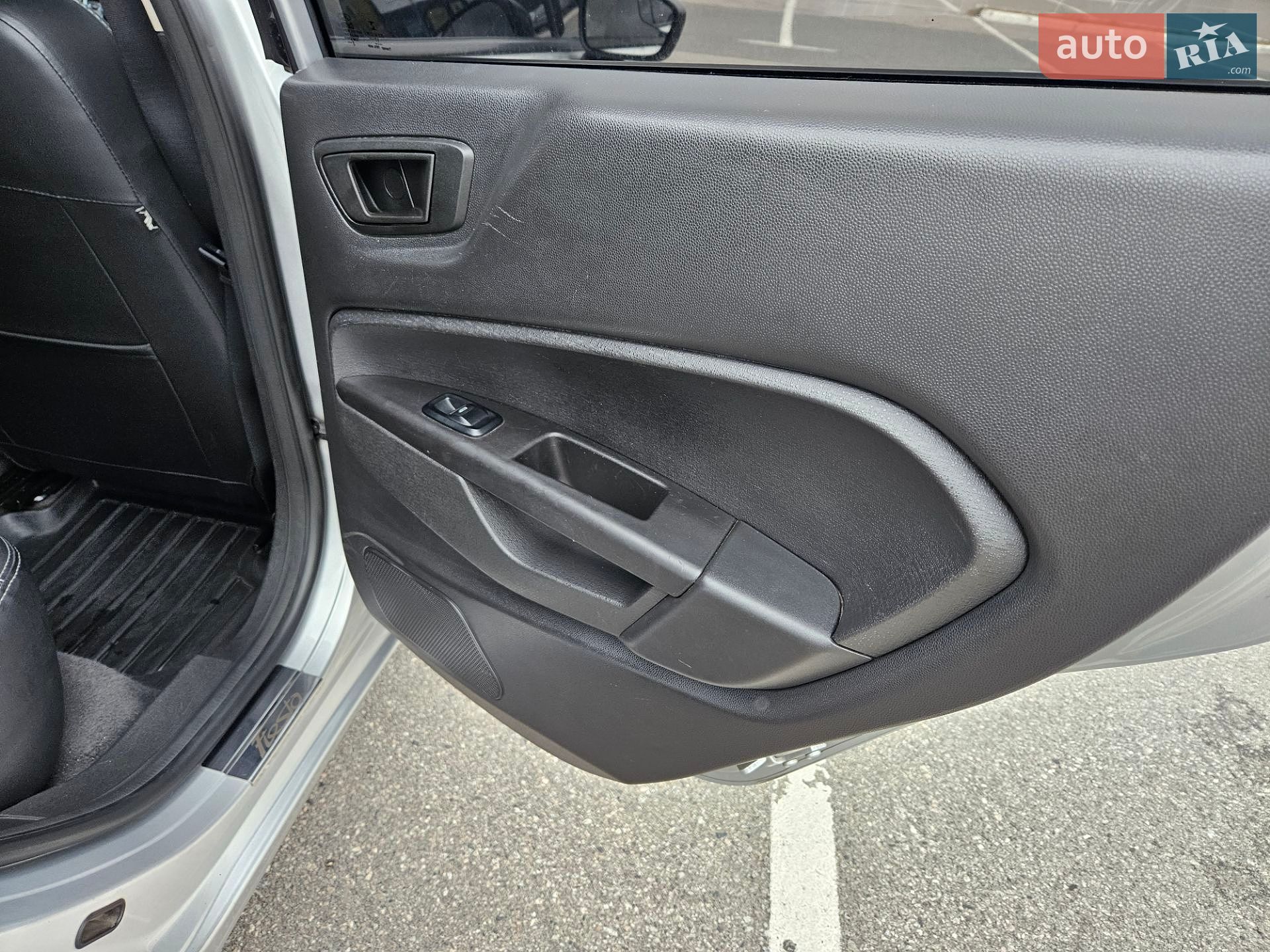 Ford Fiesta 2018 VIN 3FADP4BJ6JM104538 фото оголошення 22 з 32