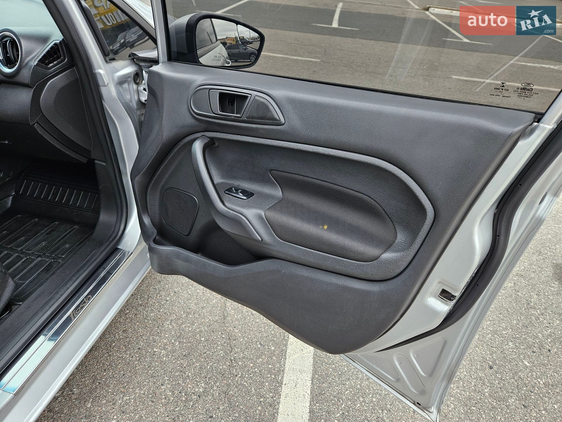 Ford Fiesta 2018 VIN 3FADP4BJ6JM104538 фото оголошення 23 з 32