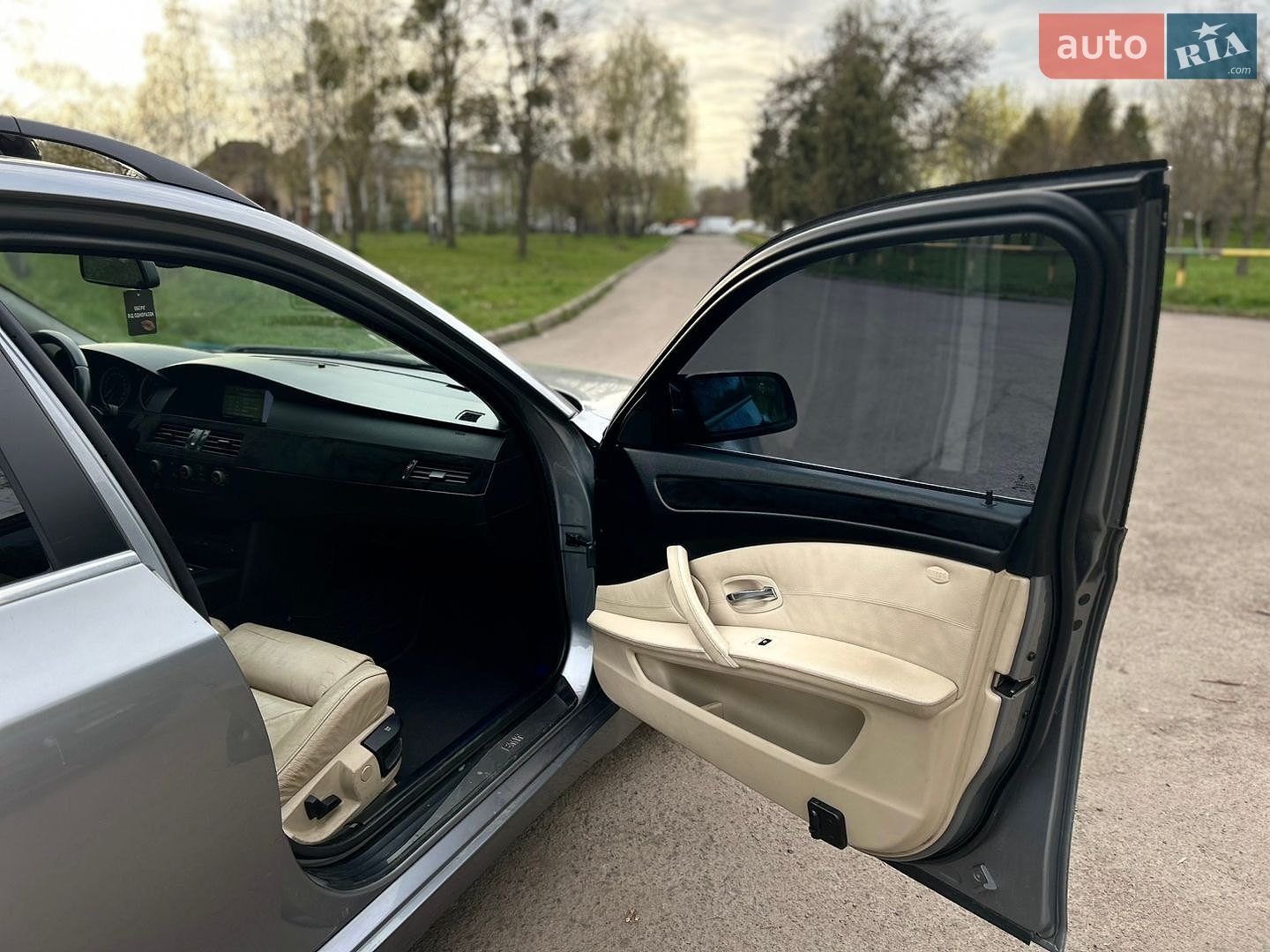 BMW 5 Series 2005 VIN WBANJ51060B409555 фото оголошення 33 з 51