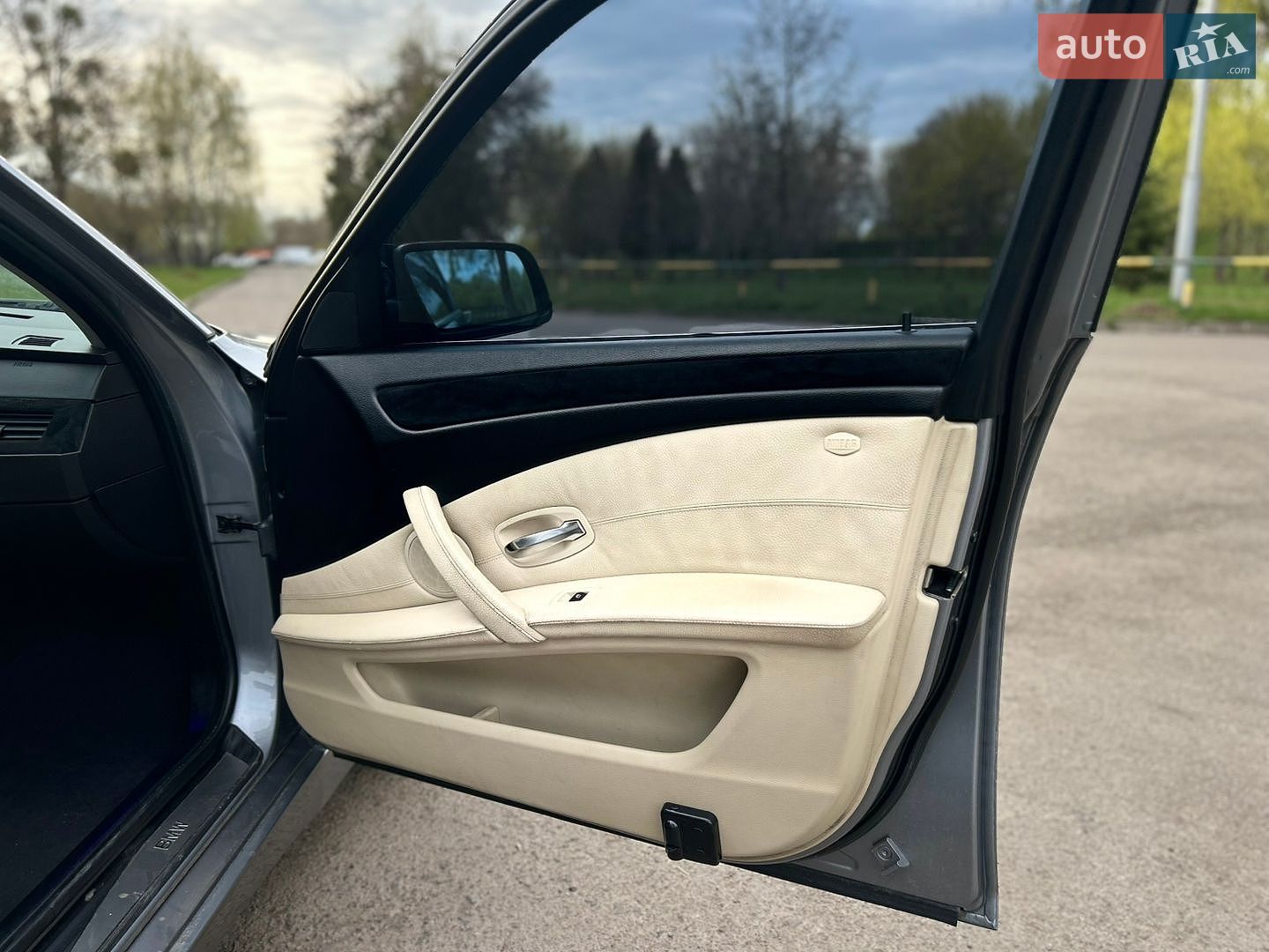 BMW 5 Series 2005 VIN WBANJ51060B409555 фото оголошення 34 з 51