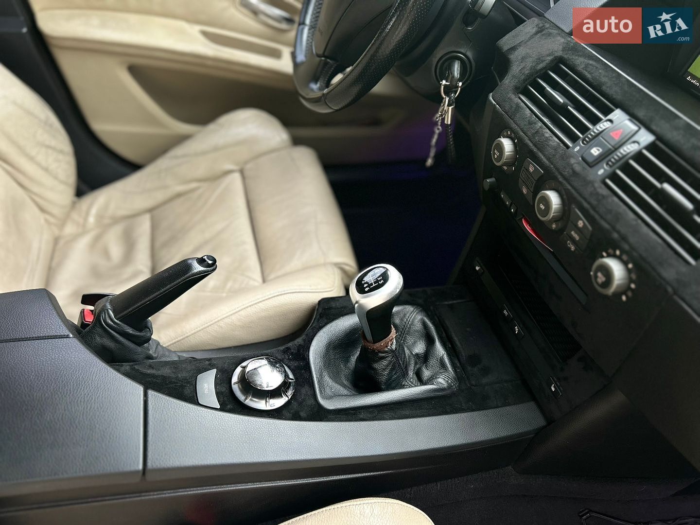 BMW 5 Series 2005 VIN WBANJ51060B409555 фото оголошення 38 з 51