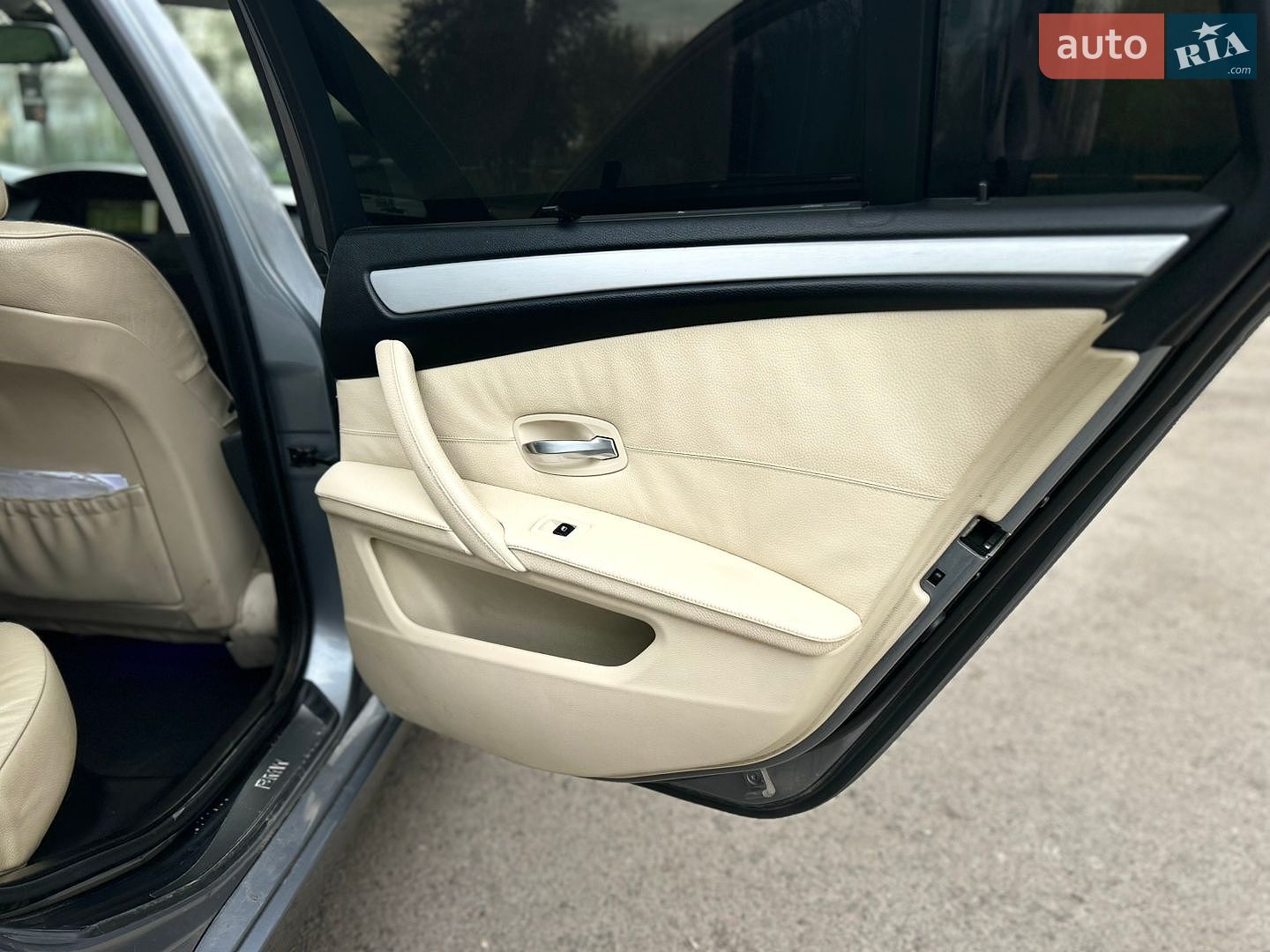 BMW 5 Series 2005 VIN WBANJ51060B409555 фото оголошення 41 з 51