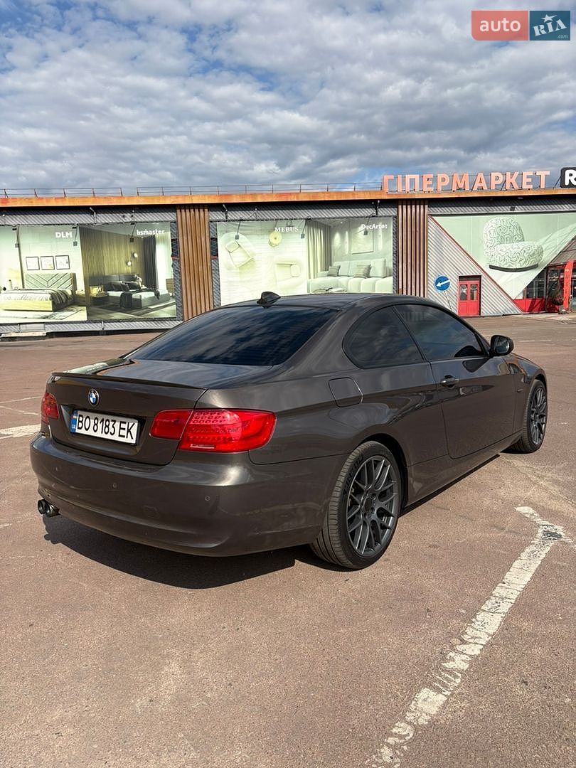 BMW 3 Series 2010 VIN WBAKK31070E250547 фото оголошення 4 з 11