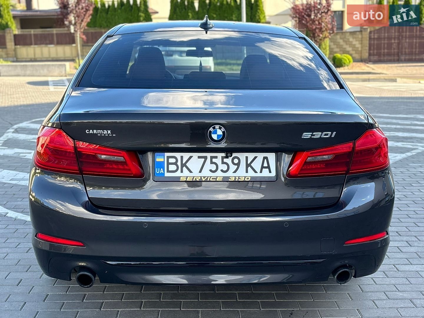 BMW 5 Series 2017 VIN WBAJA5C3XHG896005 фото оголошення 10 з 25