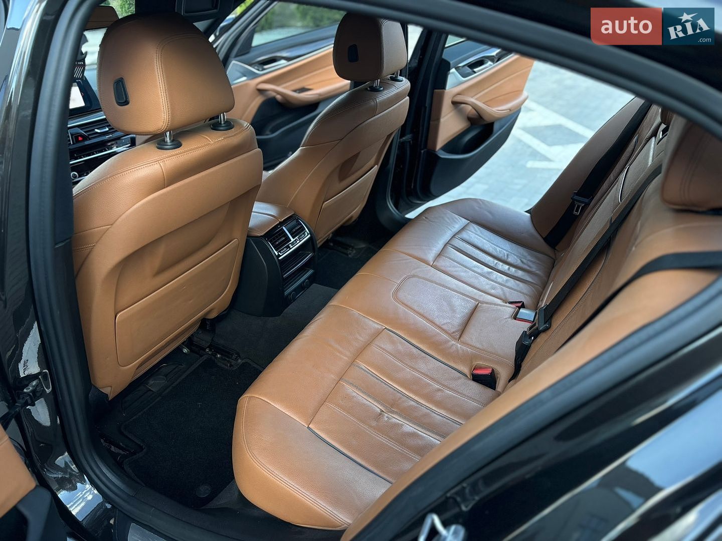 BMW 5 Series 2017 VIN WBAJA5C3XHG896005 фото оголошення 16 з 25