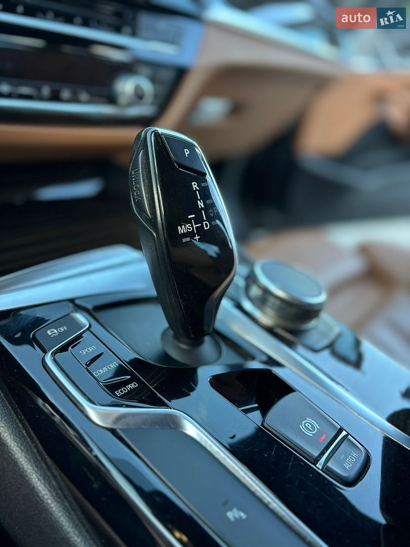 BMW 5 Series 2017 VIN WBAJA5C3XHG896005 фото оголошення 17 з 25