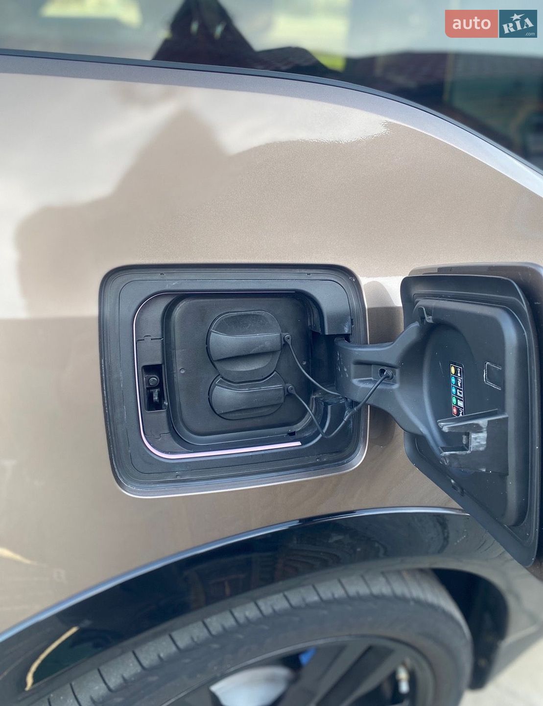 BMW I3 2019 VIN WBY8P610107E62656 фото оголошення 2 з 75