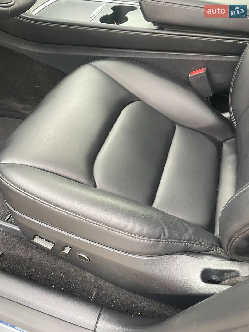 Tesla Model Y 2024 VIN 7SAYGAEE4RF202351 фото оголошення 15 з 21