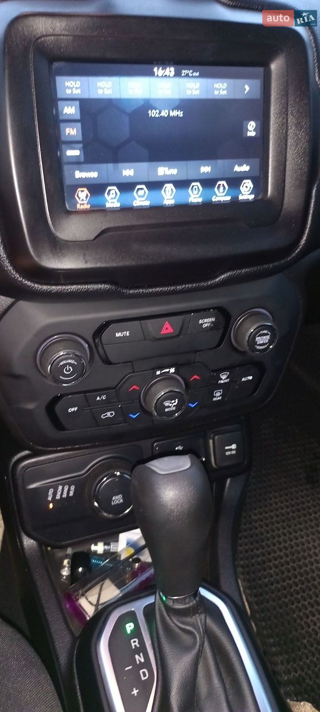 Jeep Renegade 2018 VIN ZACCJBBB9JPJ34387 фото оголошення 15 з 29