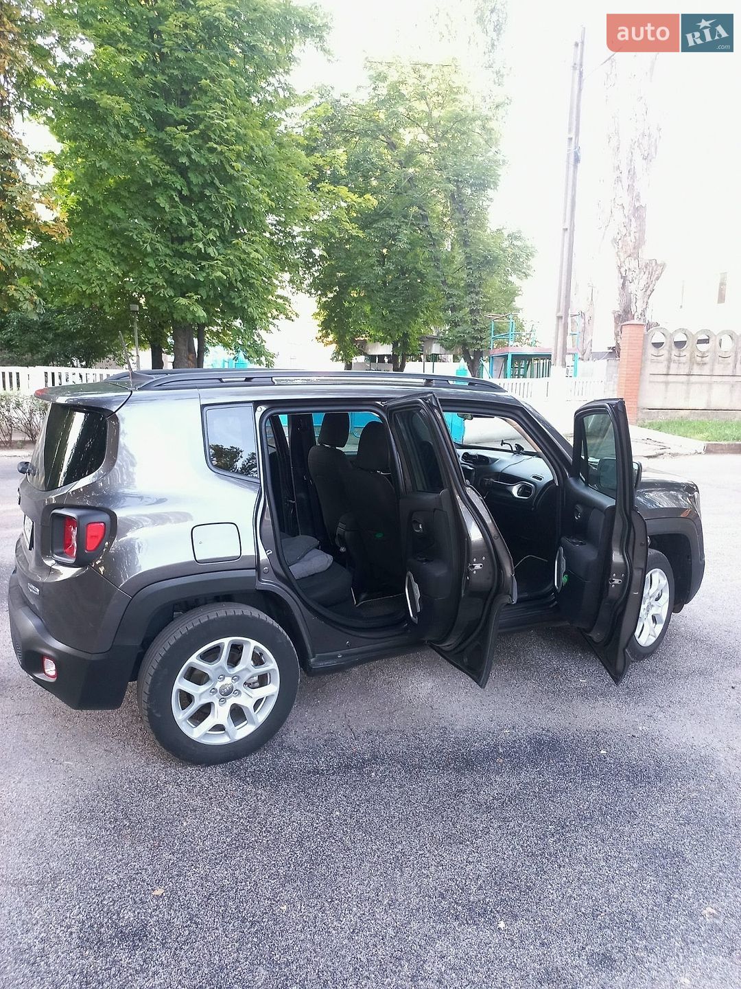 Jeep Renegade 2018 VIN ZACCJBBB9JPJ34387 фото оголошення 26 з 29