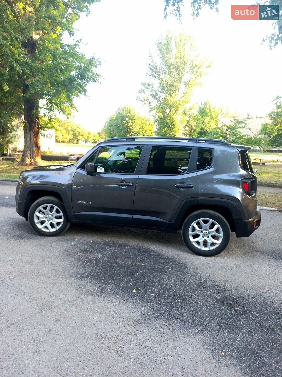 Jeep Renegade 2018 VIN ZACCJBBB9JPJ34387 фото оголошення 28 з 29