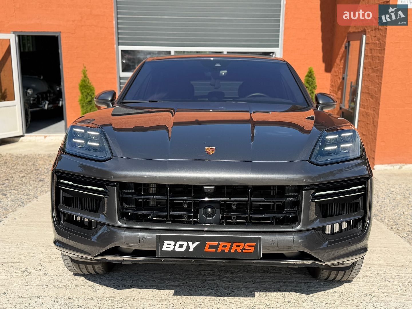 Porsche Cayenne 2023 VIN WP1AA2AY5RDA04955 фото оголошення 2 з 32