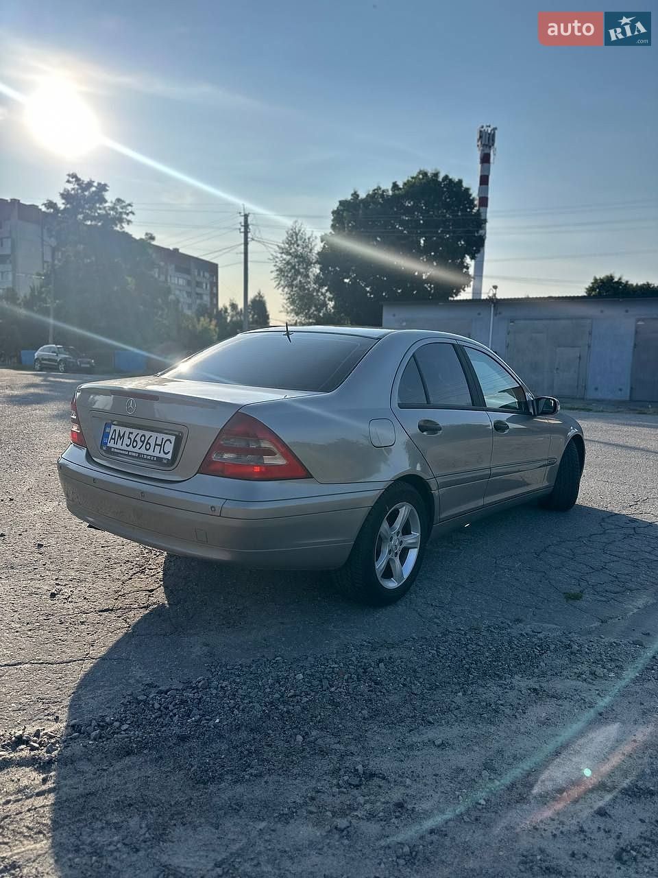 Mercedes-Benz C-Class 2004 VIN WDB2030081A628232 фото оголошення 2 з 11