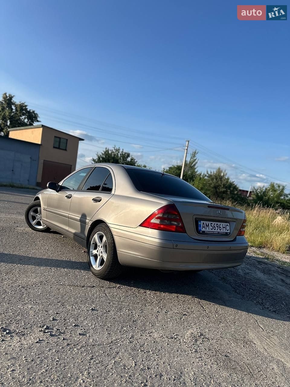 Mercedes-Benz C-Class 2004 VIN WDB2030081A628232 фото оголошення 3 з 11