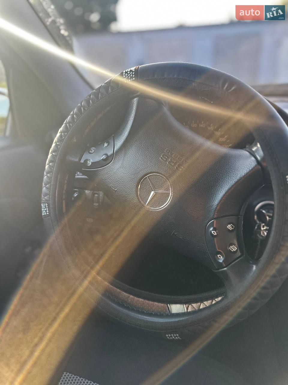 Mercedes-Benz C-Class 2004 VIN WDB2030081A628232 фото оголошення 4 з 11