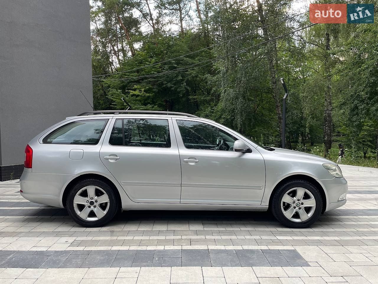 Skoda Octavia 2010 VIN TMBHM61Z0A8039021 фото оголошення 9 з 27