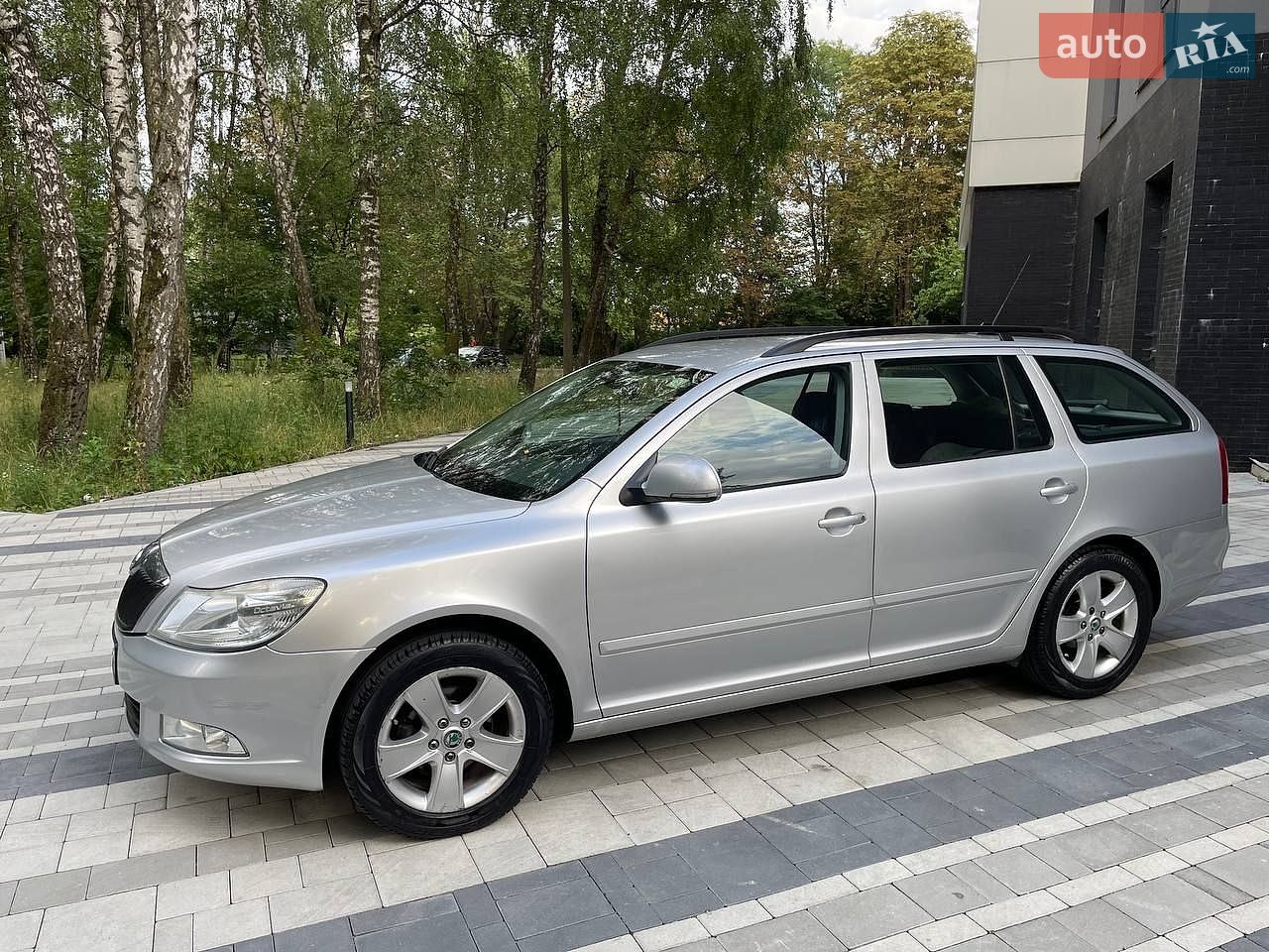 Skoda Octavia 2010 VIN TMBHM61Z0A8039021 фото оголошення 8 з 27
