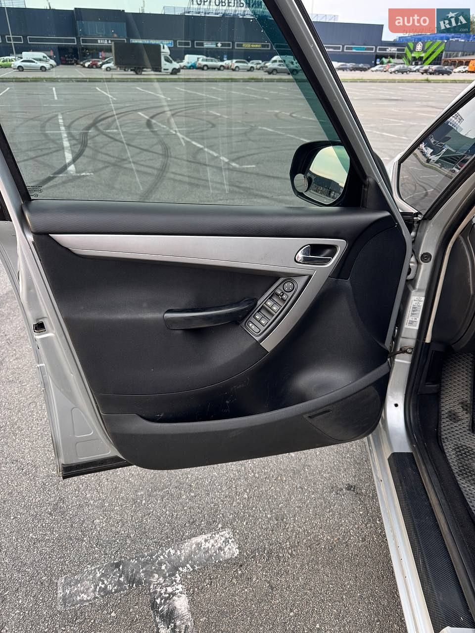Citroen C4 Picasso 2007 VIN VF7UA9HZC45152903 фото оголошення 11 з 15