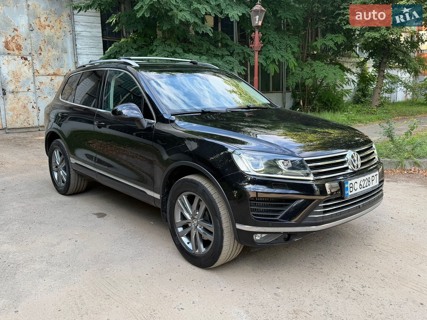Volkswagen Touareg 2015 VIN WVGZZZ7PZGD011551 фото оголошення 3 з 31