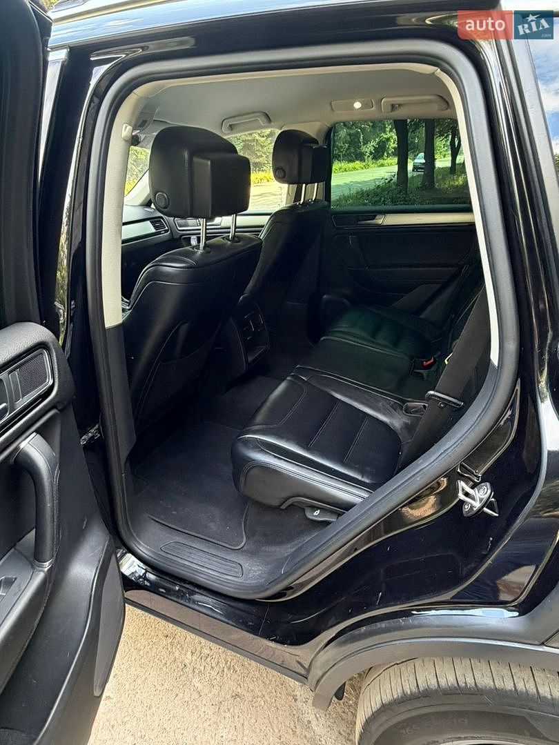 Volkswagen Touareg 2015 VIN WVGZZZ7PZGD011551 фото оголошення 15 з 31
