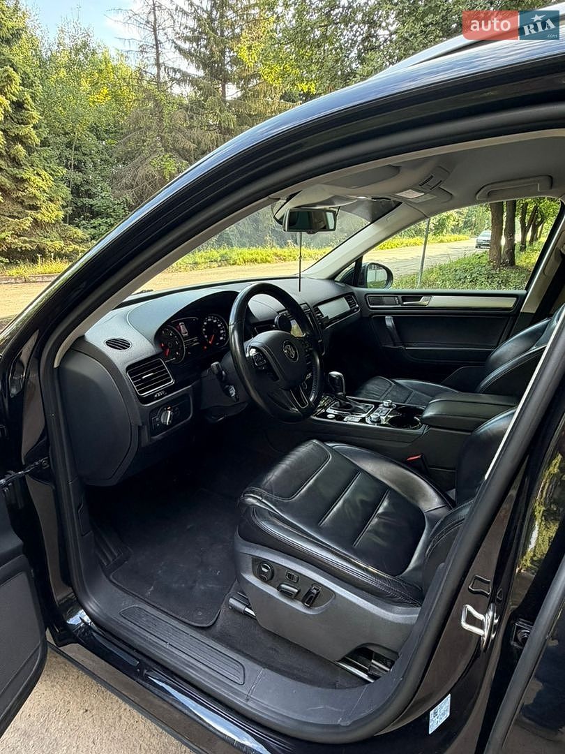 Volkswagen Touareg 2015 VIN WVGZZZ7PZGD011551 фото оголошення 16 з 31