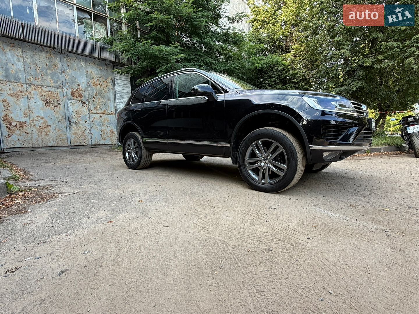 Volkswagen Touareg 2015 VIN WVGZZZ7PZGD011551 фото оголошення 23 з 31