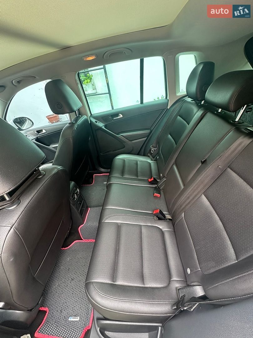 Volkswagen Tiguan 2012 VIN WVGBV7AX5DW548833 фото оголошення 6 з 15