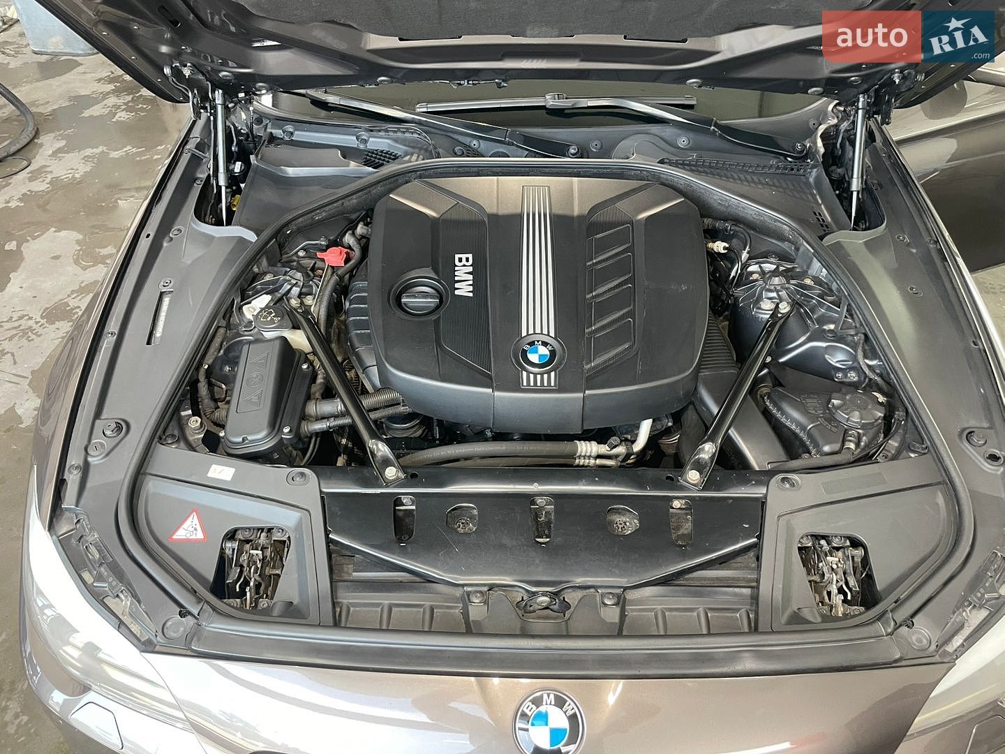 BMW 5 Series 2011 VIN WBAMX11010C889095 фото оголошення 12 з 20
