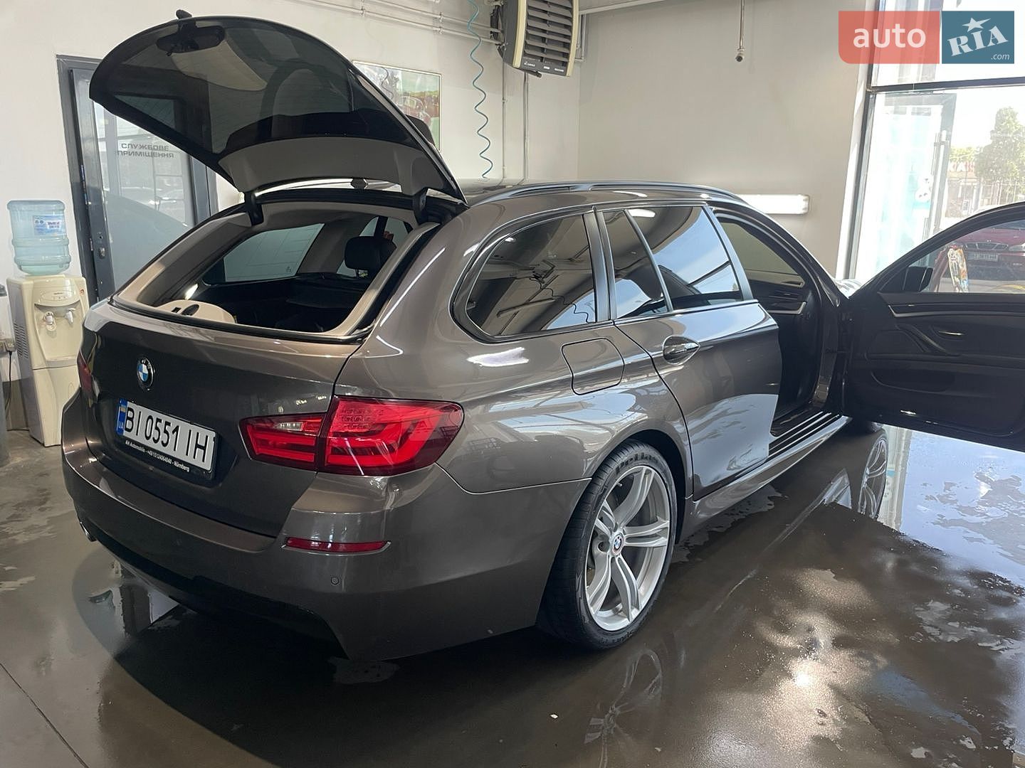 BMW 5 Series 2011 VIN WBAMX11010C889095 фото оголошення 8 з 20