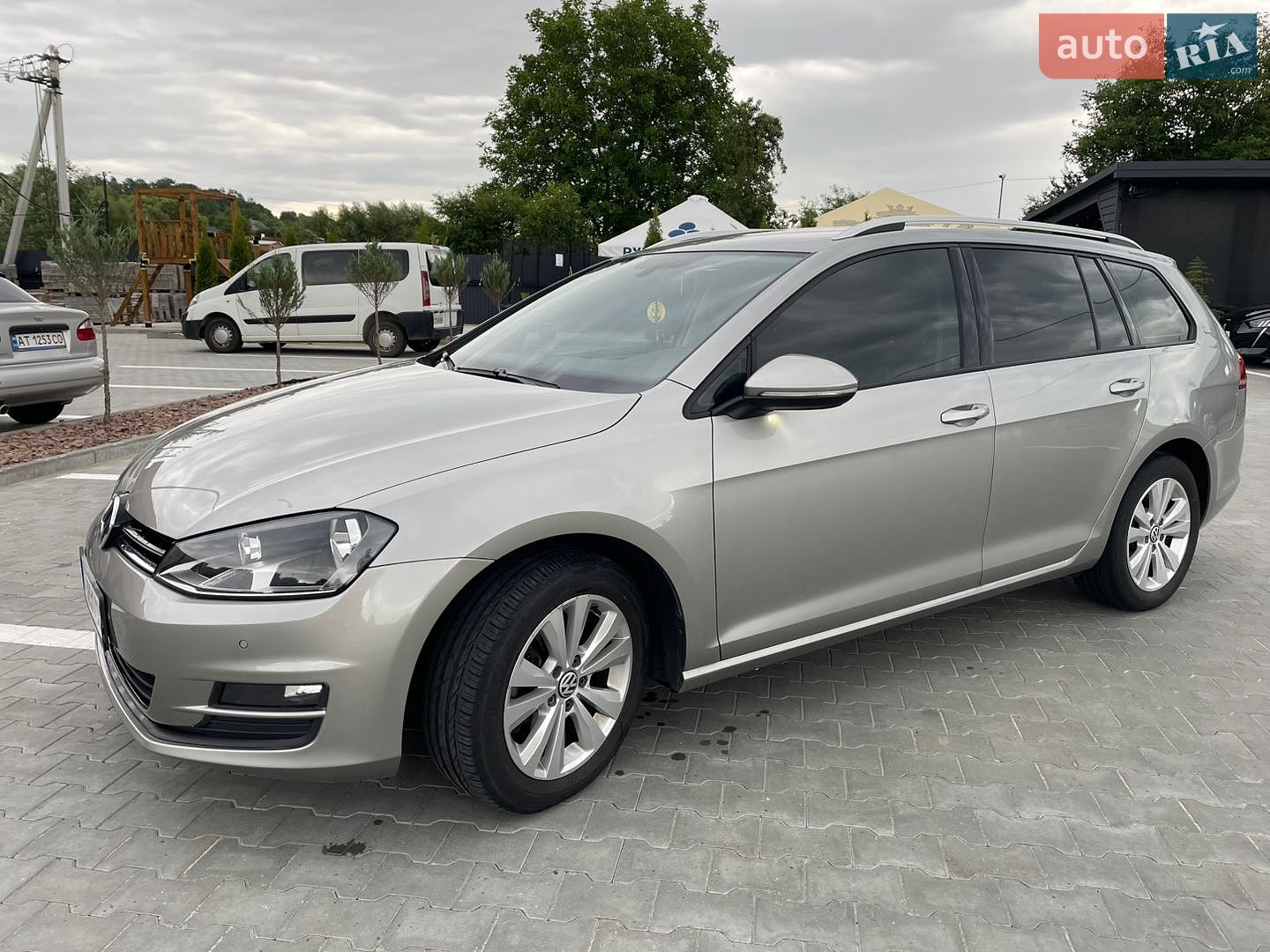 Volkswagen Golf 2014 VIN WVWZZZAUZFP506566 фото оголошення 3 з 8