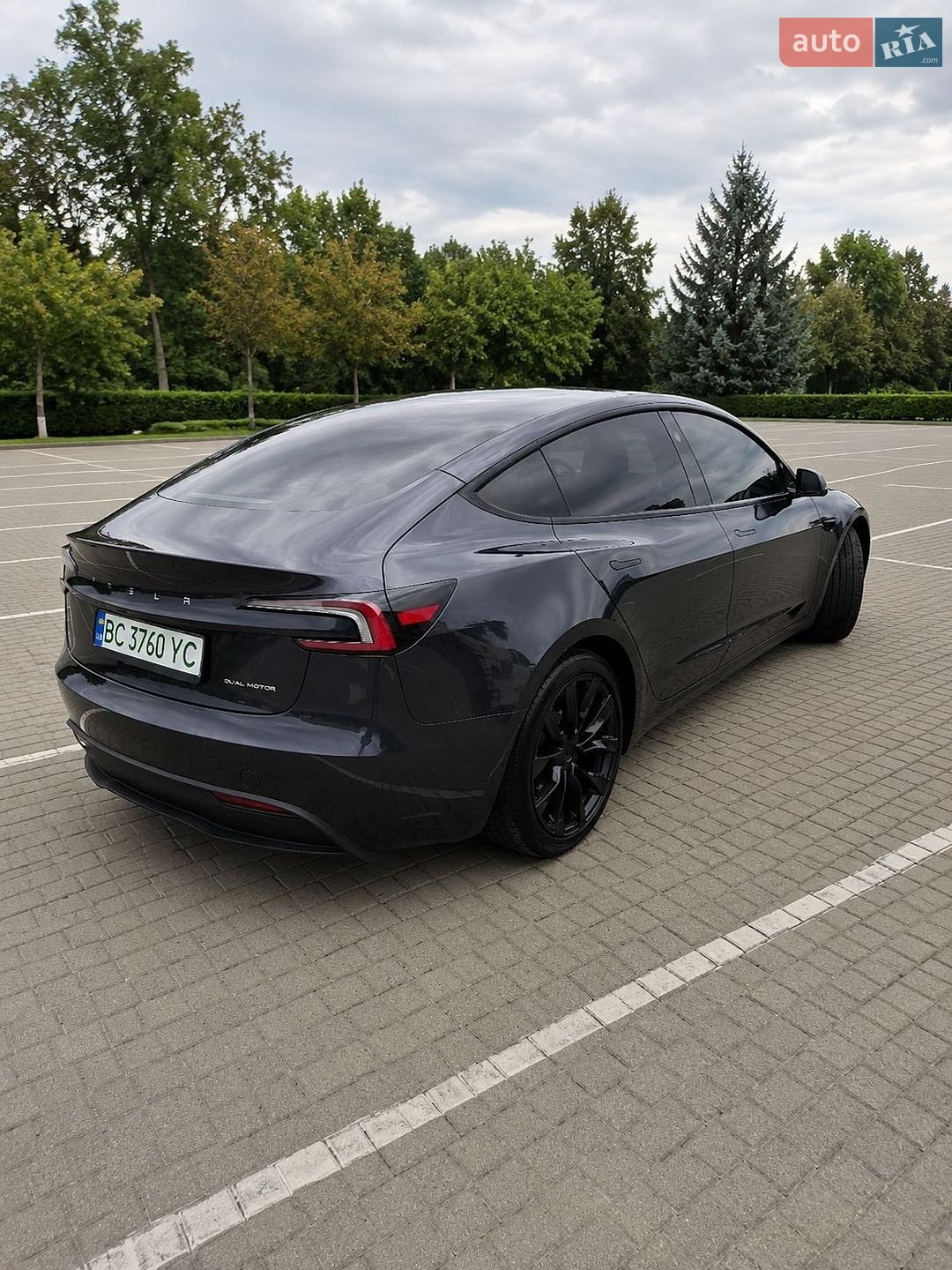Tesla Model 3 2024 VIN 5YJ3E1EBXRF834984 фото оголошення 7 з 9
