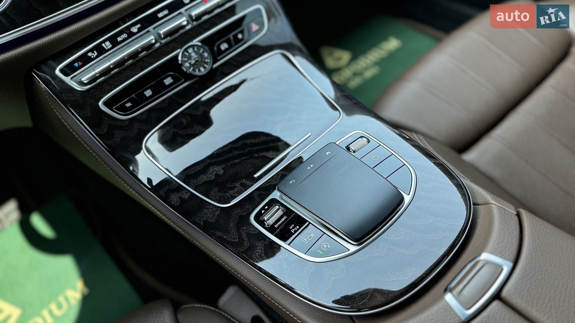 Mercedes-Benz E-Class 2021 VIN W1K2130051A953956 фото оголошення 11 з 26
