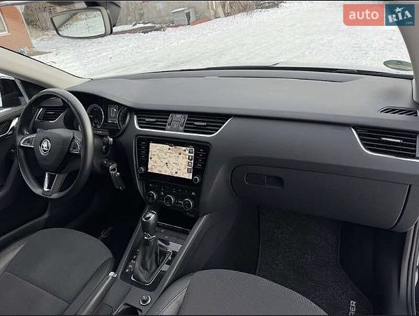 Skoda Octavia 2019 VIN TMBJJ7NE3L0050166 фото оголошення 5 з 10